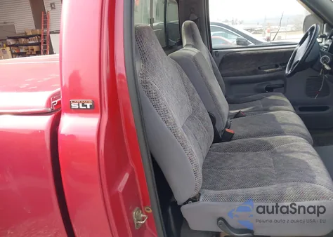 1998 Dodge Ram 1500 St z USA, uszkodzony, nr VIN 1B7HC16Y6WS740033